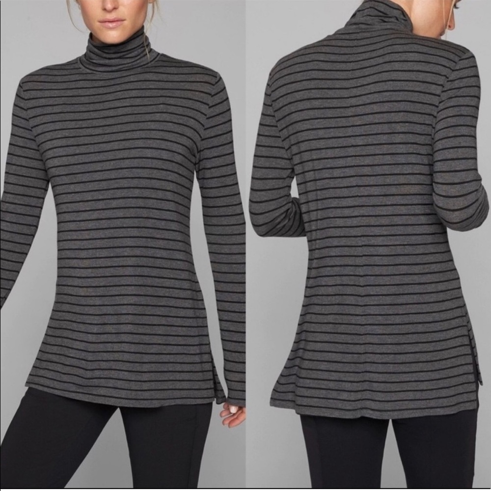 Athleta Threadlight Striped Turtleneck // Grey & Black // Size Medium